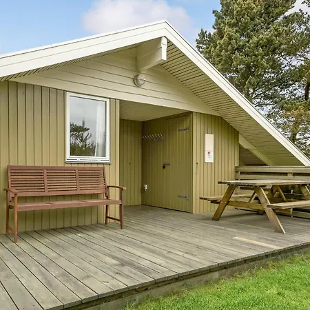 Lovely Home In Romo With Kitchen *