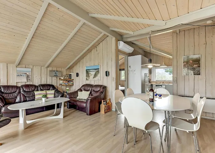 Ringvejen I Feriehus Romo